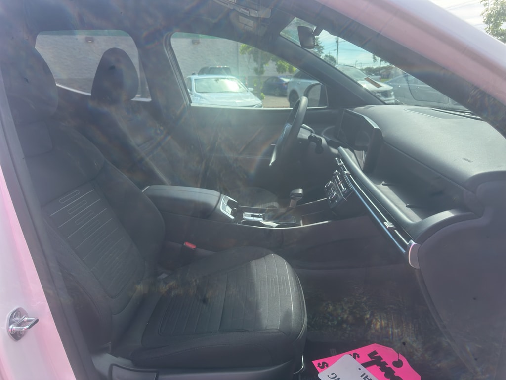 2025 Hyundai Santa Cruz SE - Photo 12