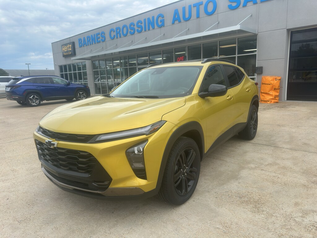 Used 2025 Chevrolet Trax ACTIV SUV