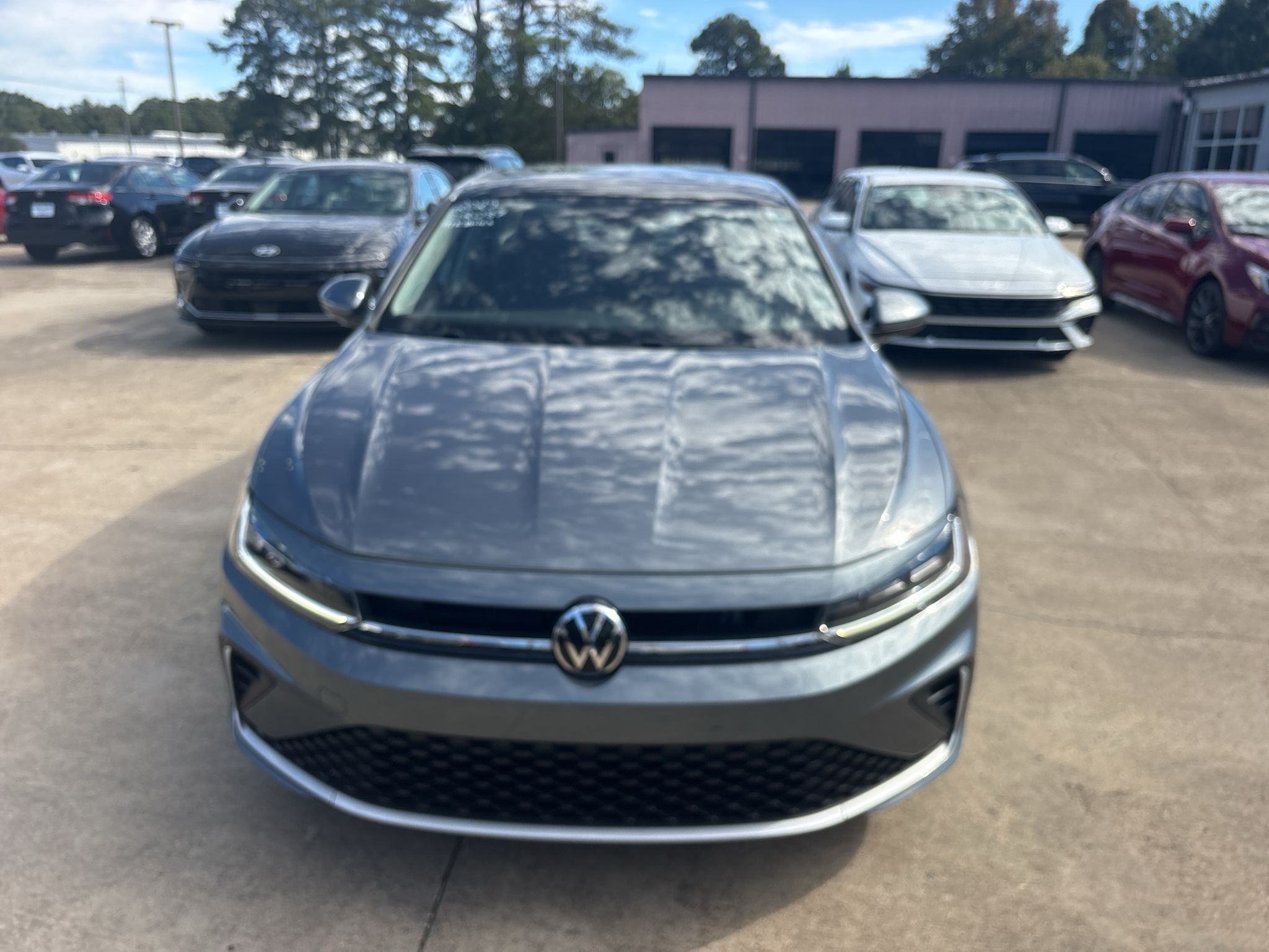 Used 2025 Volkswagen Jetta 1.5T SE Sedan