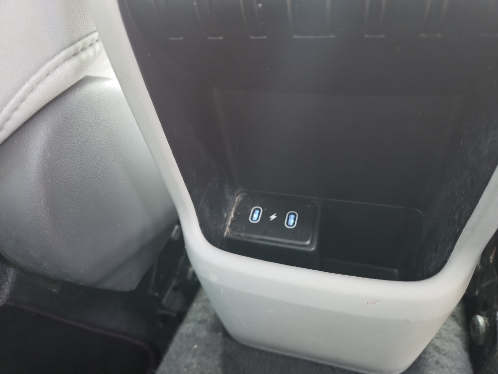2025 Hyundai Kona SEL - Photo 16