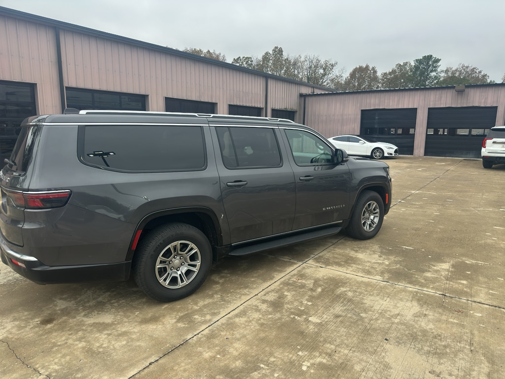 Used 2024 Jeep Wagoneer L Base SUV