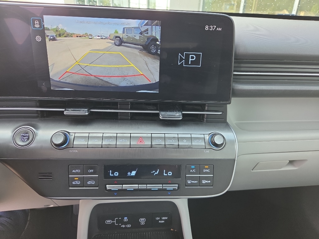 2025 Hyundai Kona SEL - Photo 13