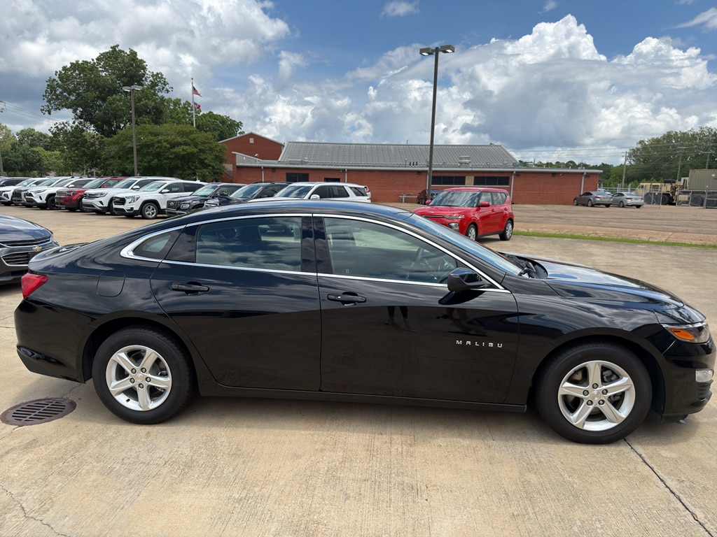 Used 2023 Chevrolet Malibu 1LT Sedan