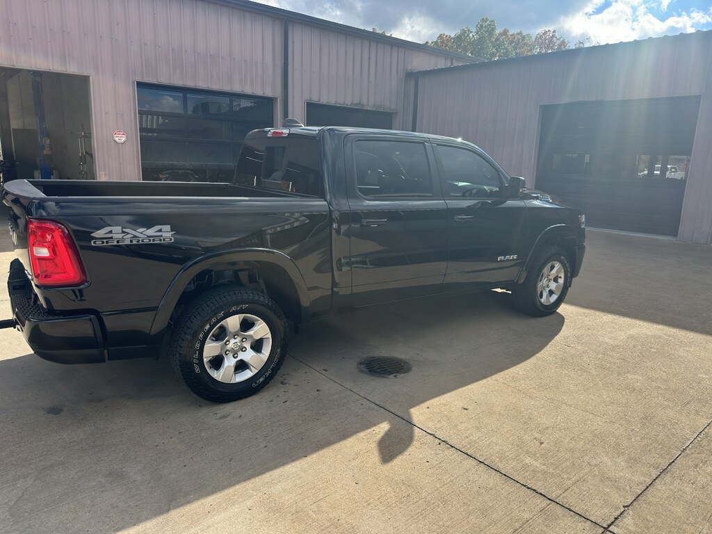 2025 Ram 1500 Big Horn photo 3