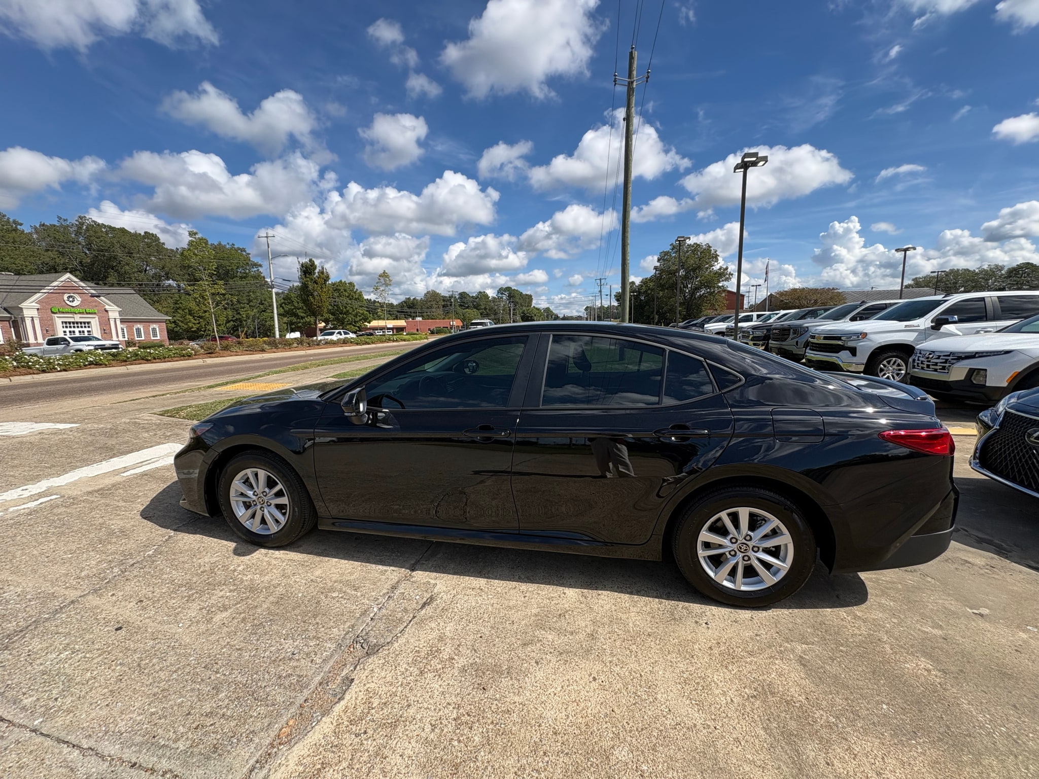 2025 Toyota Camry LE