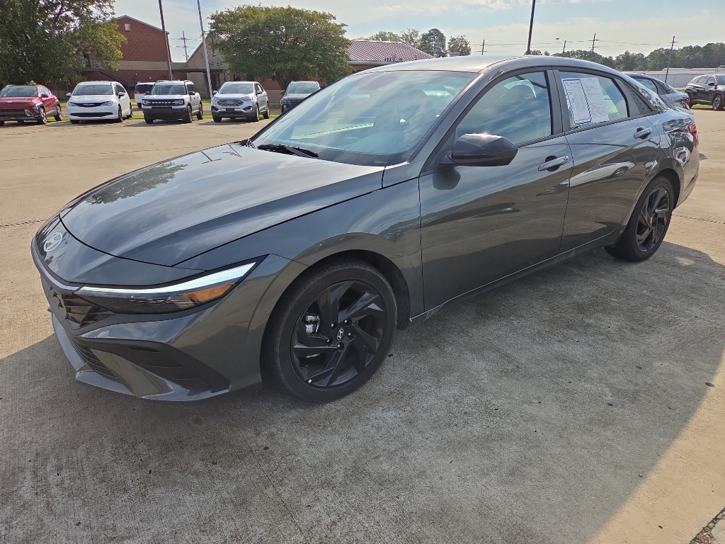 Used 2026 Hyundai Elantra SEL Sport Sedan