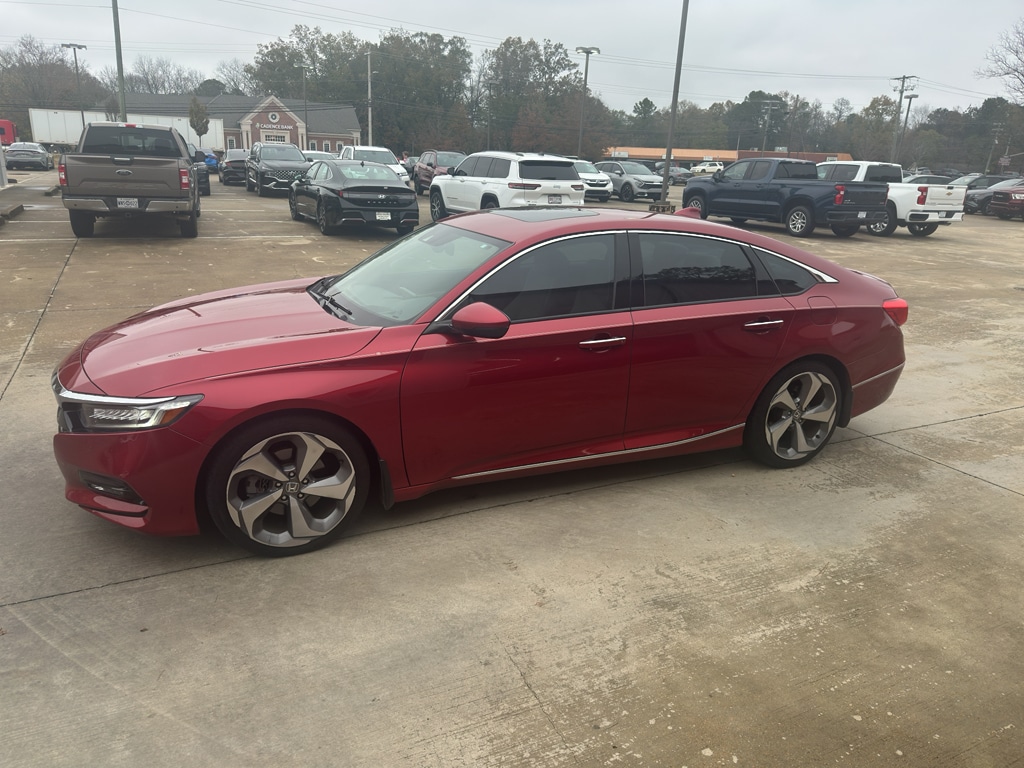 Used 2018 Honda Accord Touring 2.0T Sedan