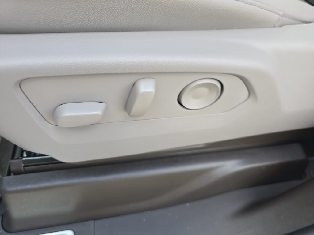 2026 Chevrolet Silverado 1500 LTZ - Photo 18