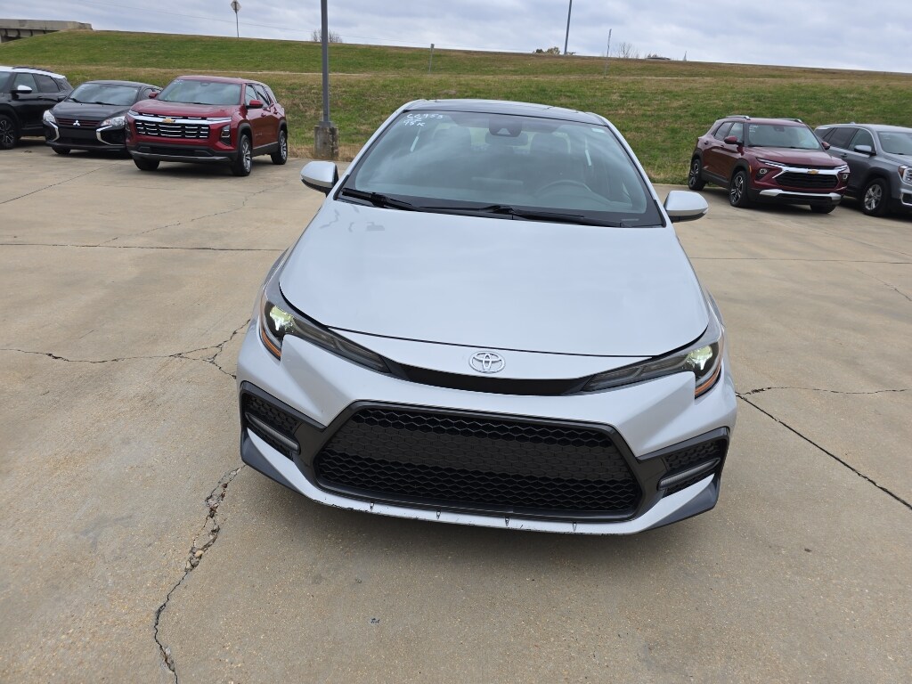 2022 Toyota Corolla SE photo 2