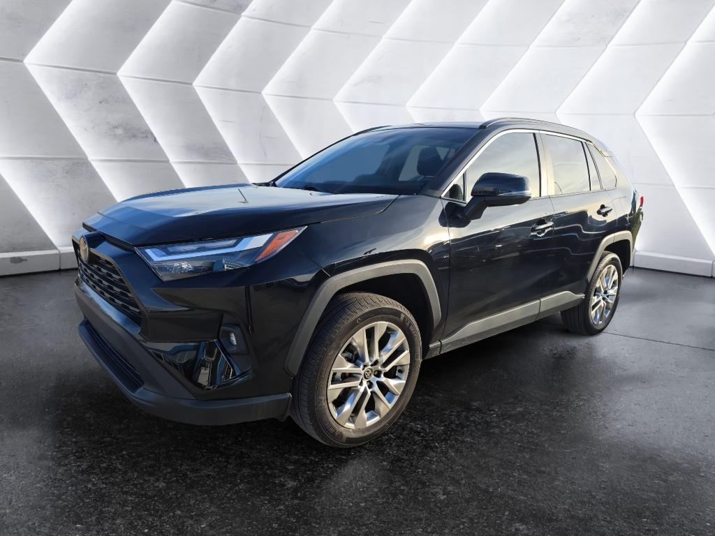 2023 Toyota RAV4 XLE Premium's photo