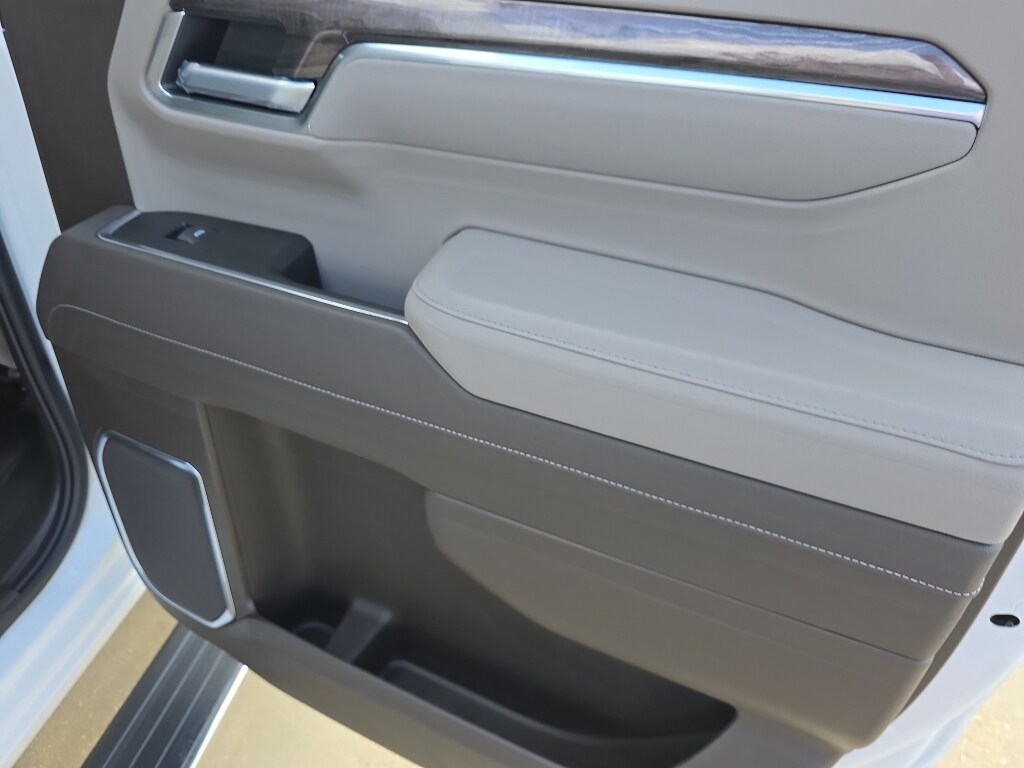 2026 Chevrolet Silverado 1500 LTZ - Photo 16