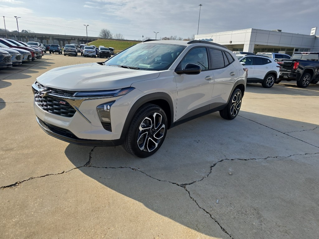 2026 Chevrolet Trax RS's photo