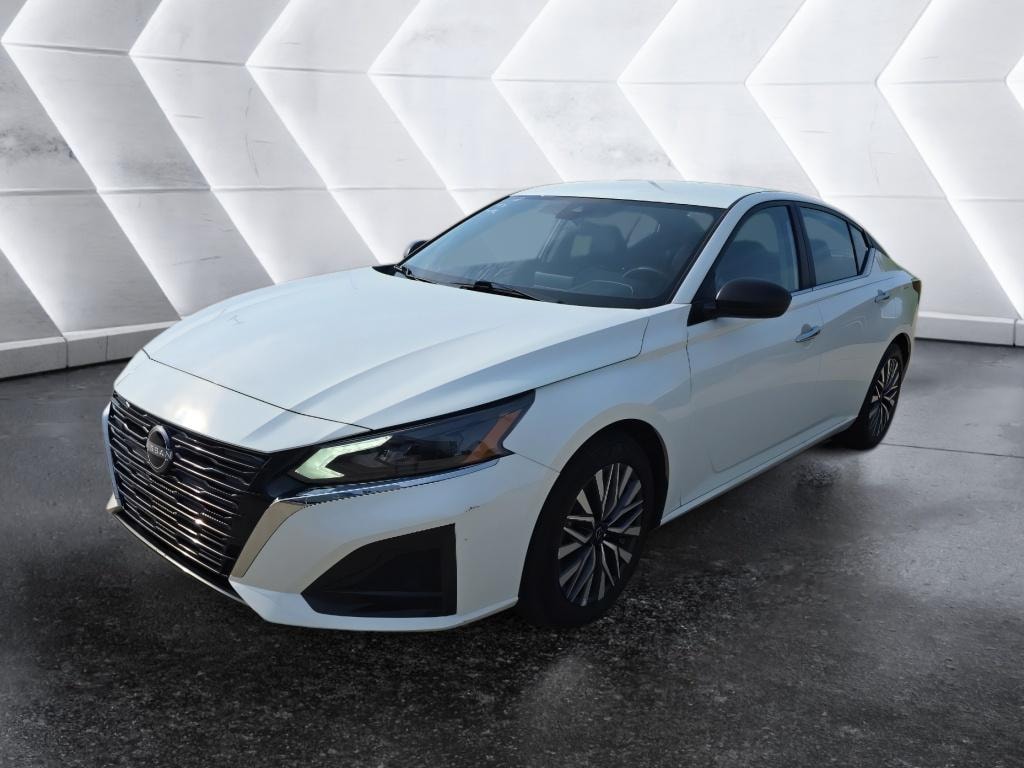 Used 2025 Nissan Altima SV