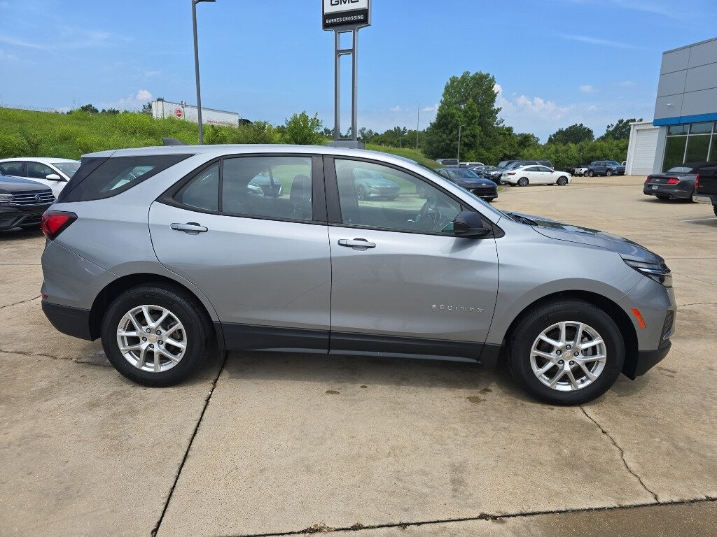 Used 2024 Chevrolet Equinox LS SUV