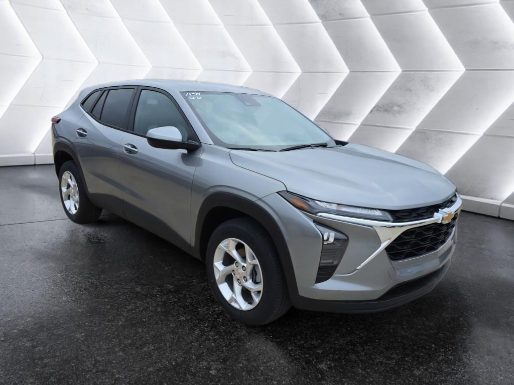 New 2026 Chevrolet Trax LS SUV