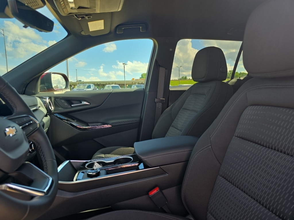 2026 Chevrolet Equinox LT - Photo 20
