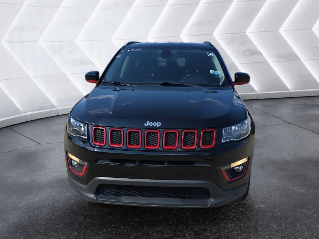 2020 Jeep Compass Latitude photo 2