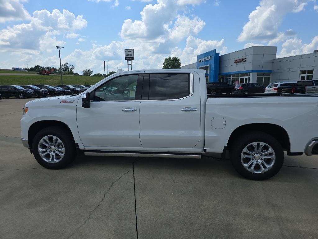 2026 Chevrolet Silverado 1500 LTZ - Photo 8