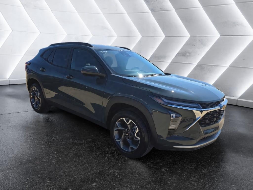 New 2026 Chevrolet Trax LT SUV