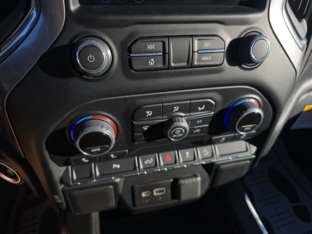 2022 Chevrolet Silverado 1500 Limited LT Trail Boss - Photo 25