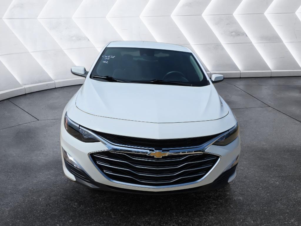 2024 Chevrolet Malibu LS photo 2