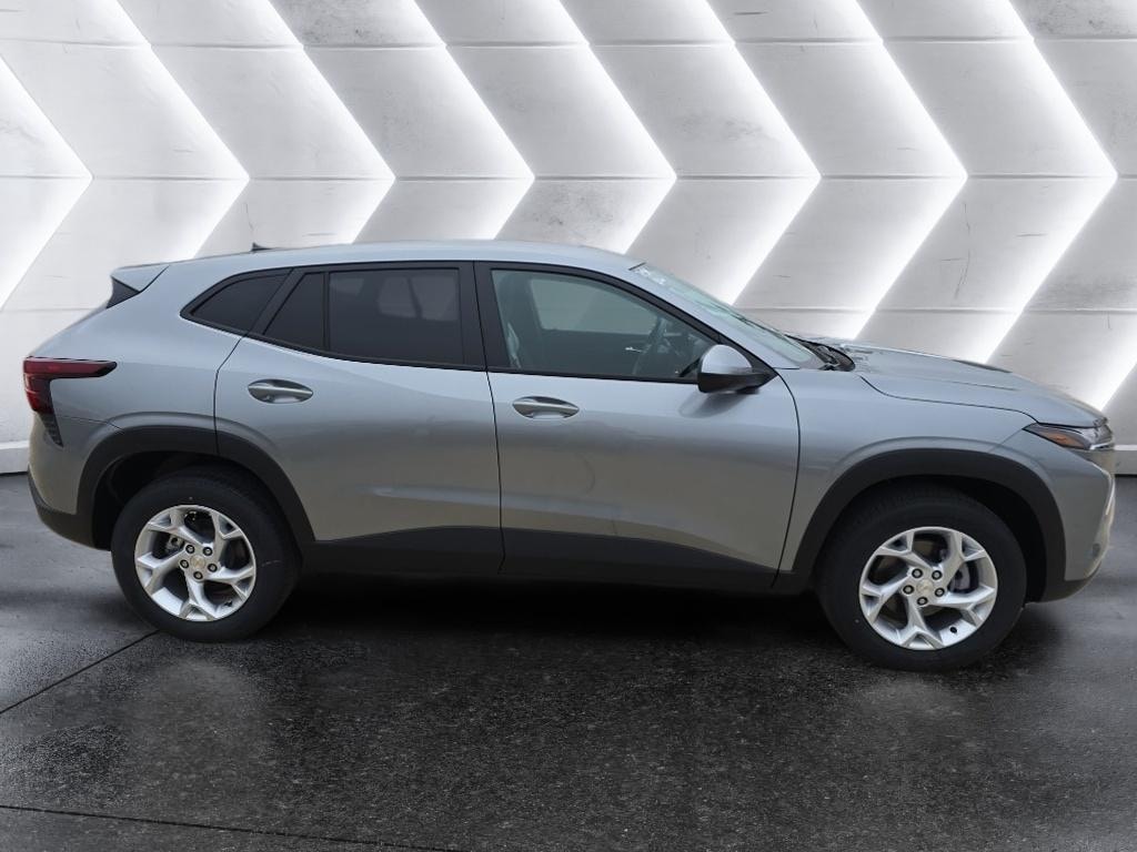 New 2026 Chevrolet Trax LS SUV