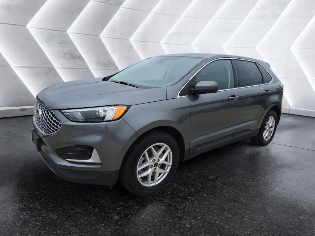 2024 Ford Edge SEL AWD's photo