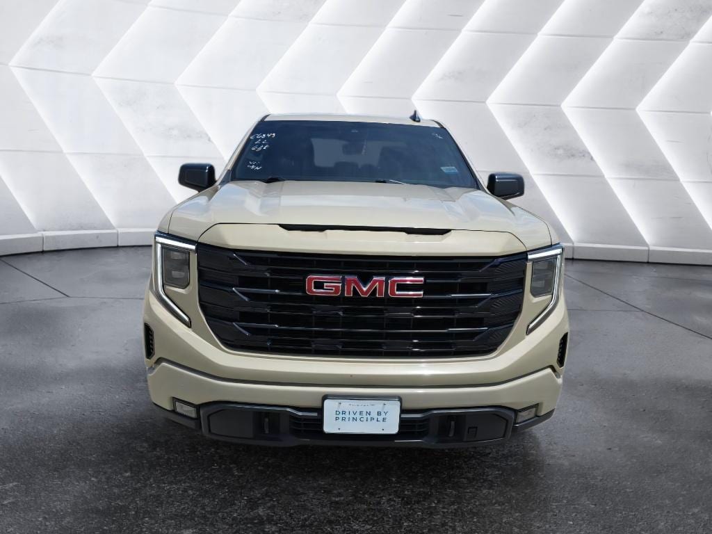 Used 2022 GMC Sierra 1500 Elevation with VIN 3GTUUCET2NG644094 for sale in New Albany, MS