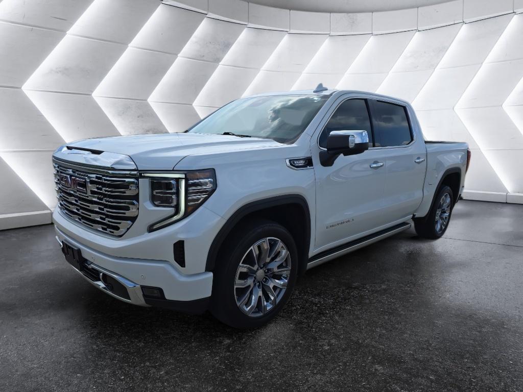 2024 GMC Sierra 4WD Crew Cab Short Box Denali's photo