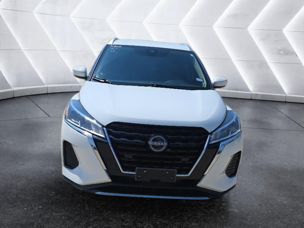 2024 Nissan Kicks SV photo 2