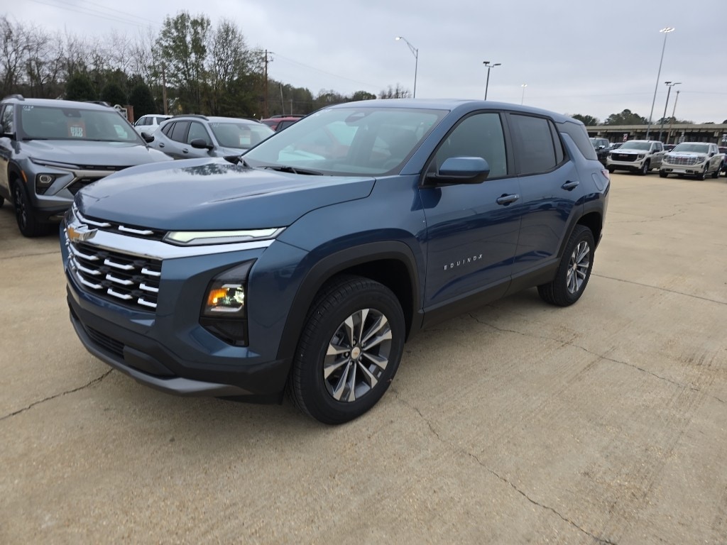2026 Chevrolet Equinox LT's photo