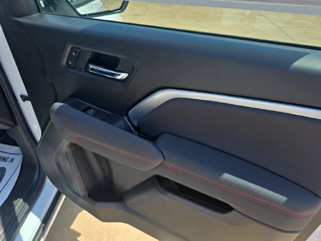 2026 Chevrolet Colorado Z71 - Photo 14