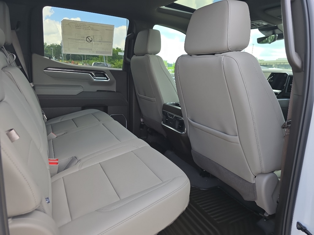 2026 Chevrolet Silverado 1500 LTZ - Photo 15