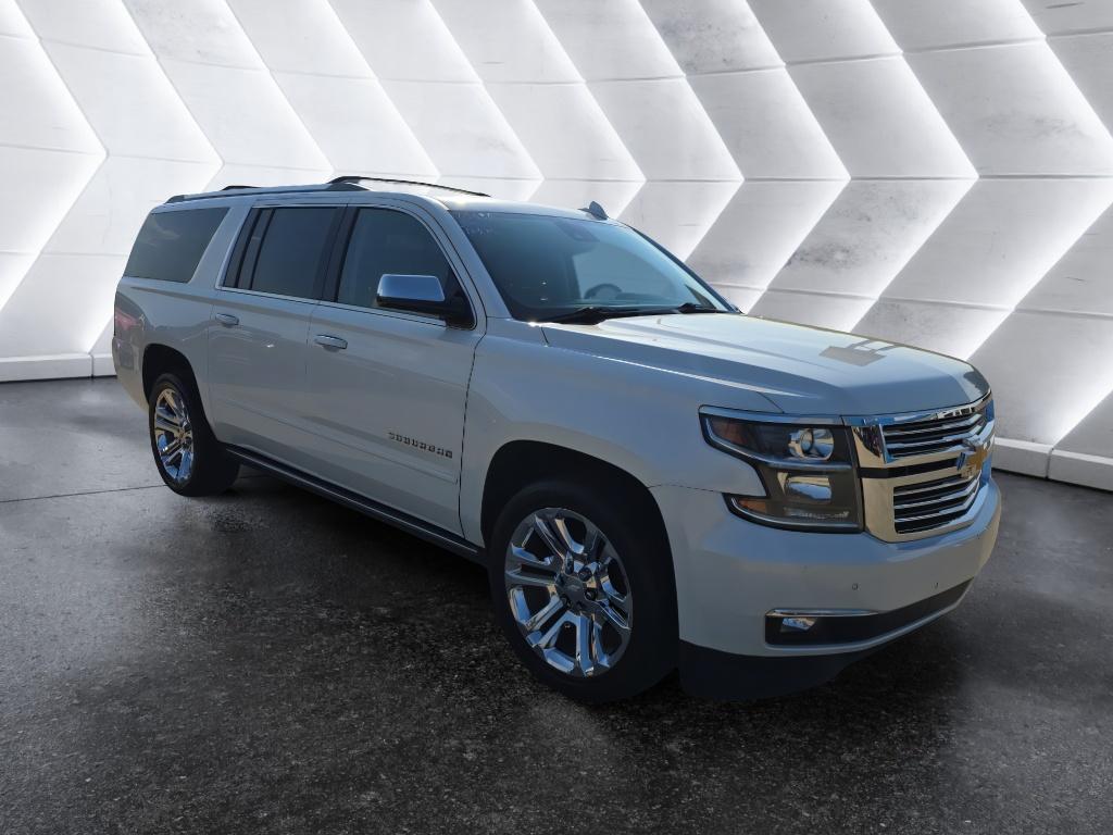 2020 Chevrolet Suburban Premier photo 3