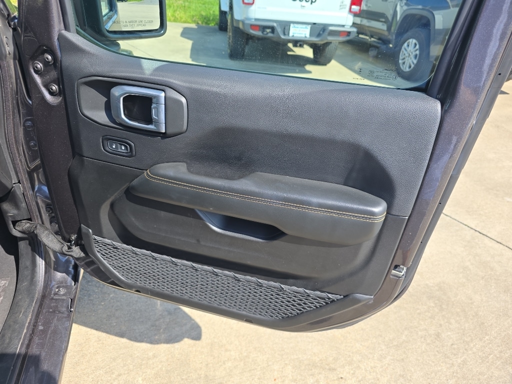 2025 Jeep Wrangler 4-Door Sahara - Photo 15