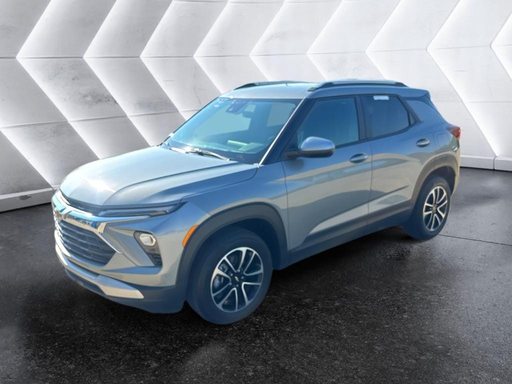 Used 2025 Chevrolet Trailblazer LT SUV