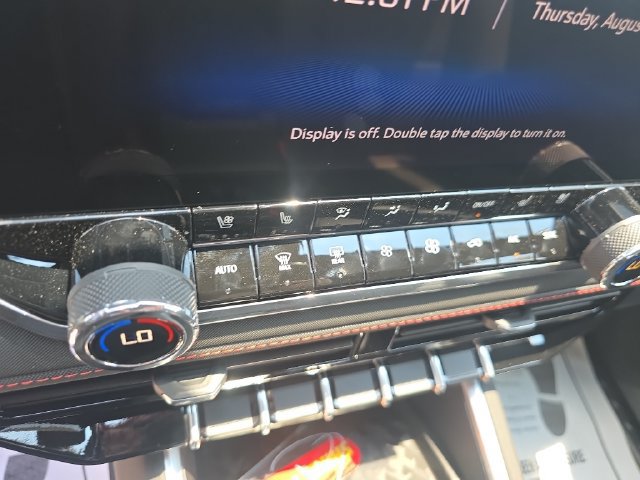 2026 Chevrolet Colorado Z71 - Photo 22