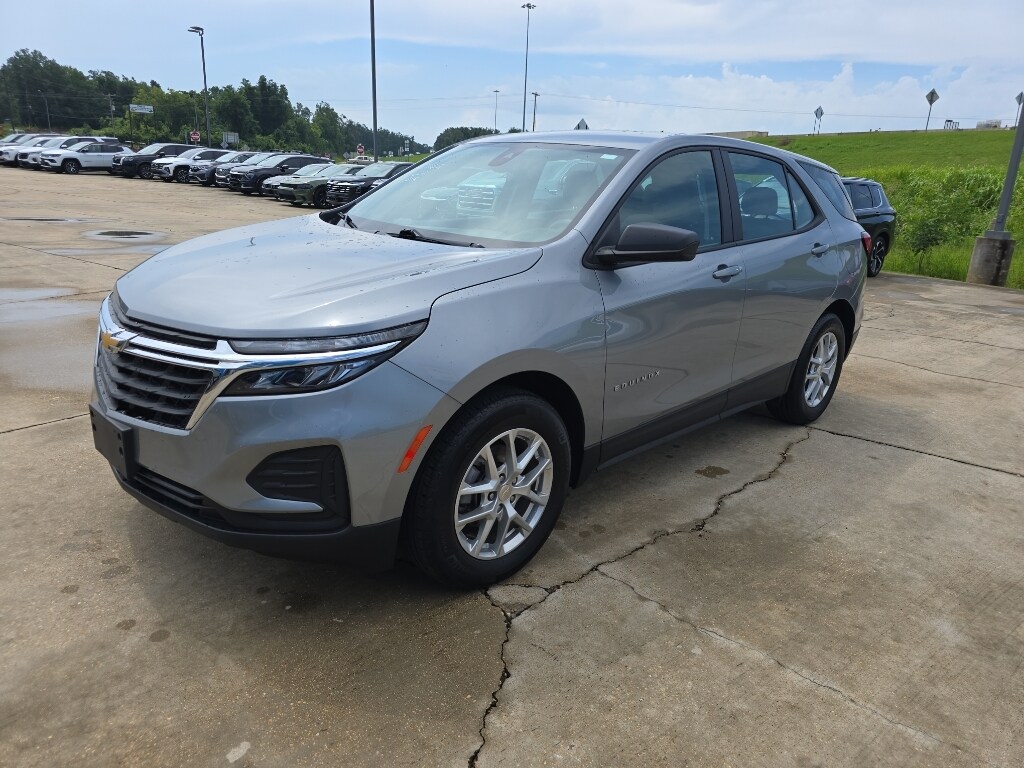 Used 2024 Chevrolet Equinox LS SUV