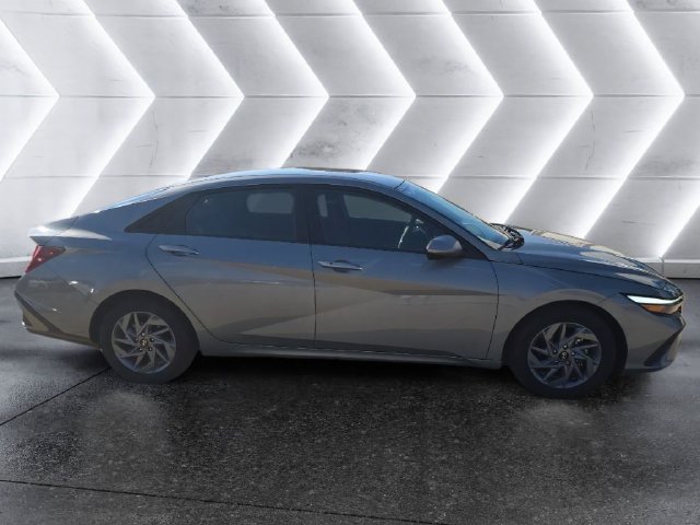 Used 2024 Hyundai Elantra SEL Sedan