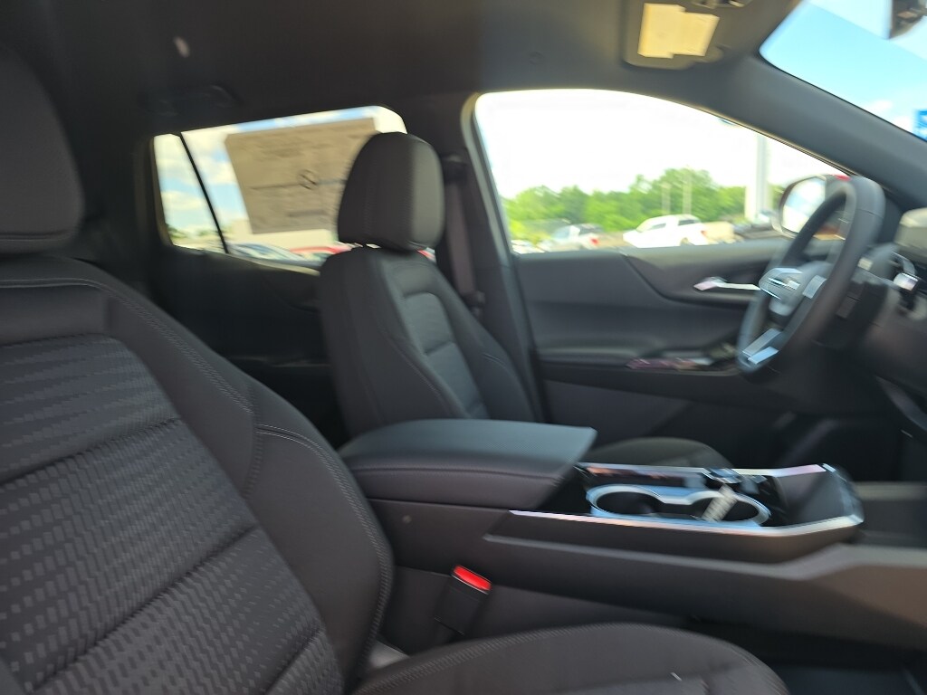 2026 Chevrolet Equinox LT - Photo 14