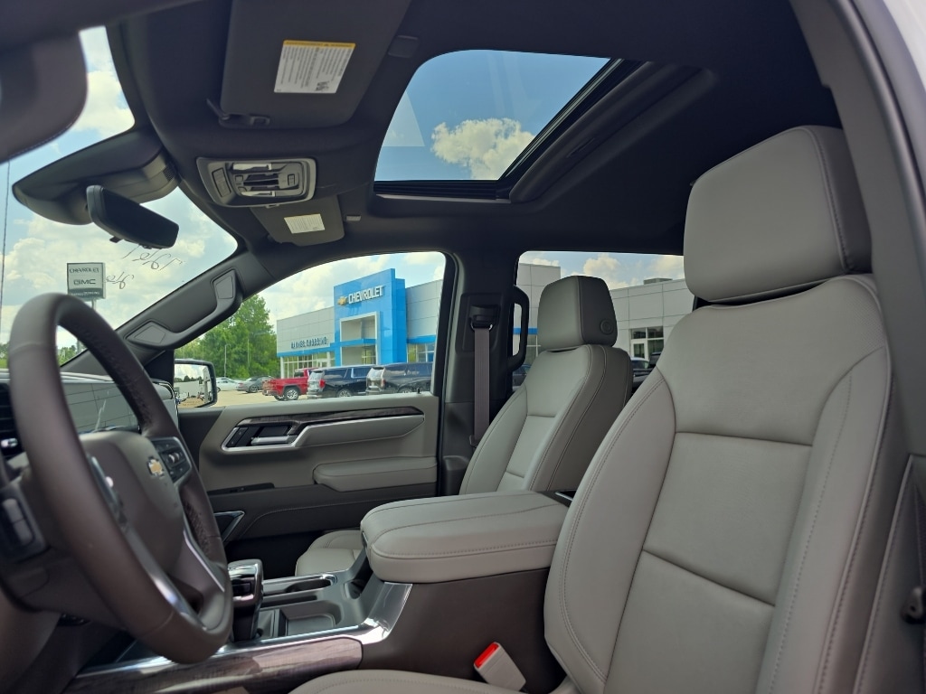 2026 Chevrolet Silverado 1500 LTZ - Photo 23