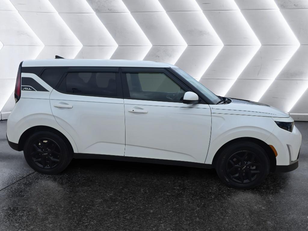 2024 Kia Soul S photo 4