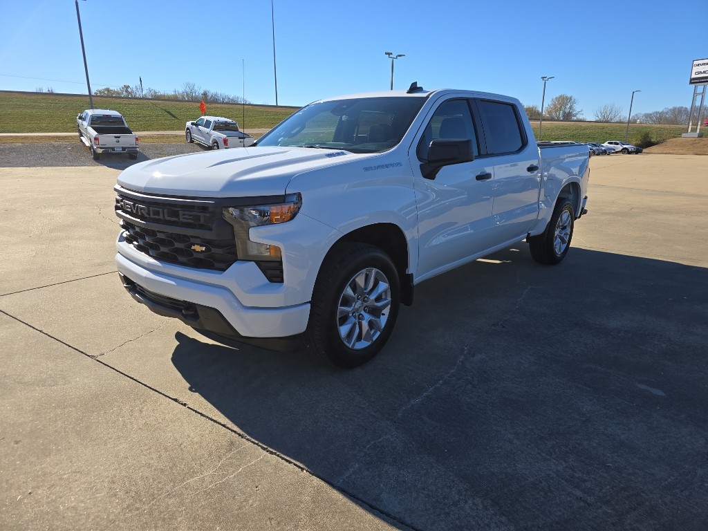 2025 Chevrolet Silverado 1500 Custom's photo