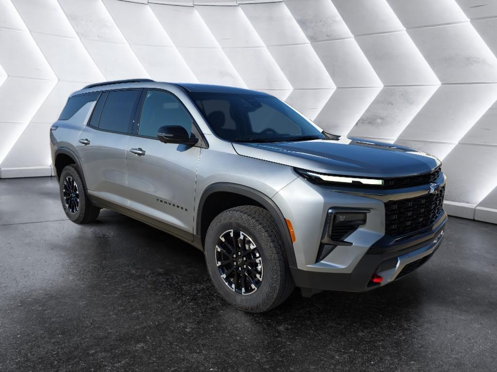 2026 Chevrolet Traverse Z71 photo 2
