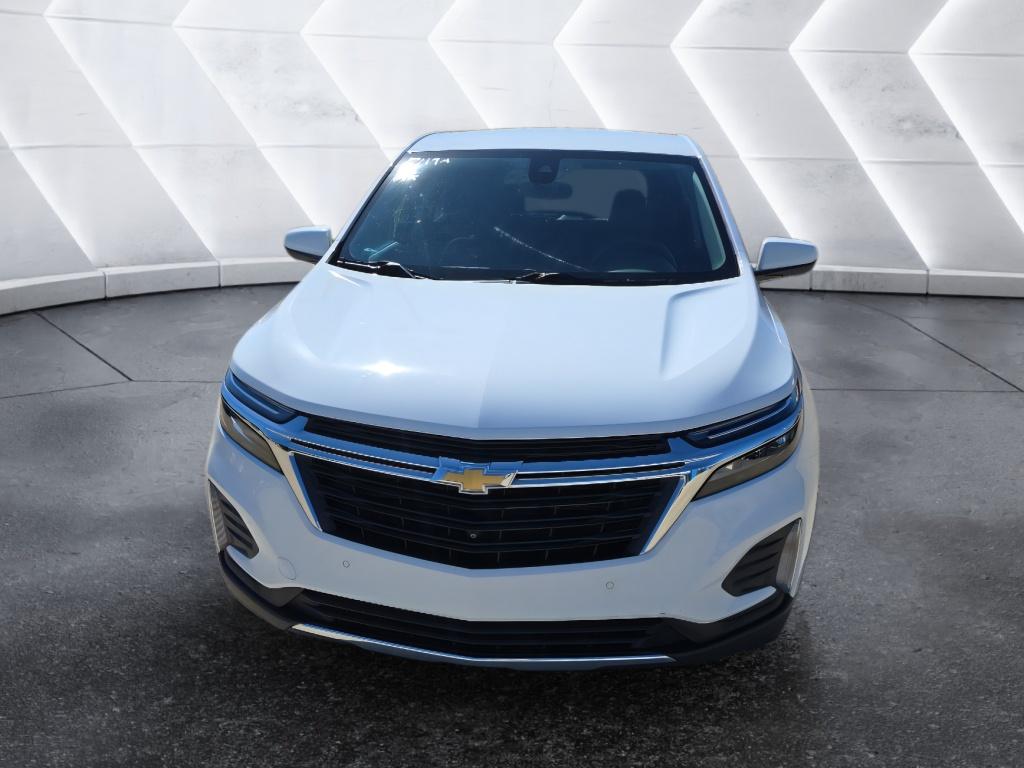 2024 Chevrolet Equinox LT photo 2