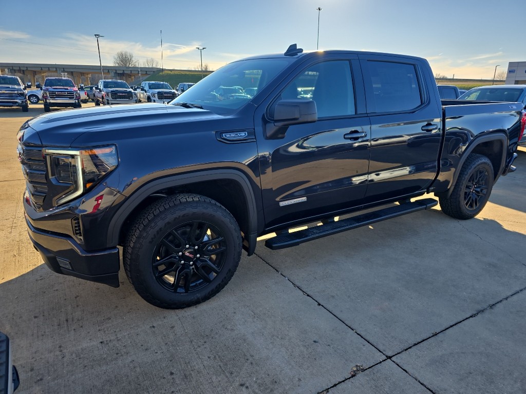 2026 GMC Sierra Base's photo