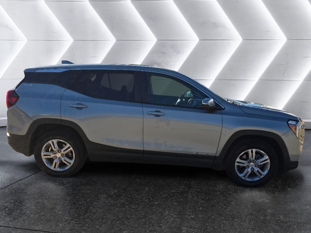 Used 2024 GMC Terrain SLE SUV