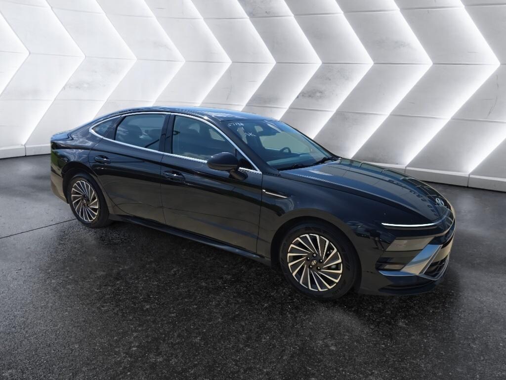 Used 2024 Hyundai Sonata Hybrid SEL Sedan