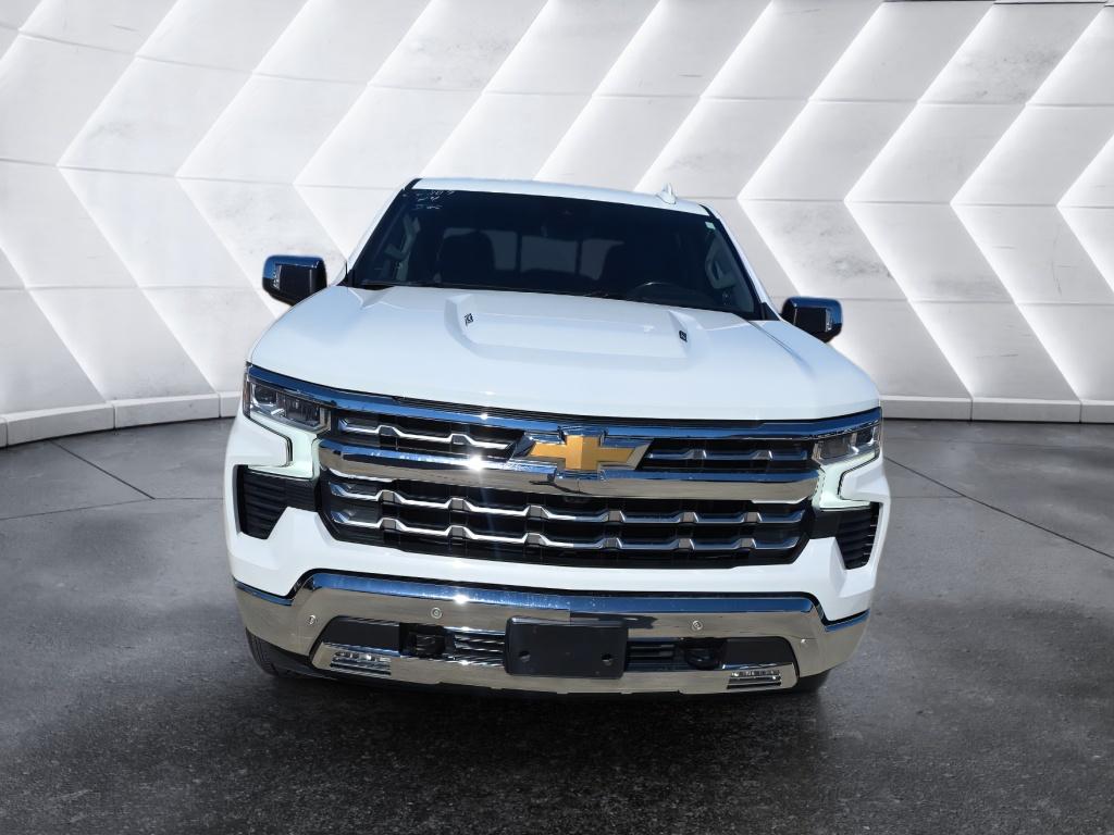 2024 Chevrolet Silverado 1500 LTZ photo 2