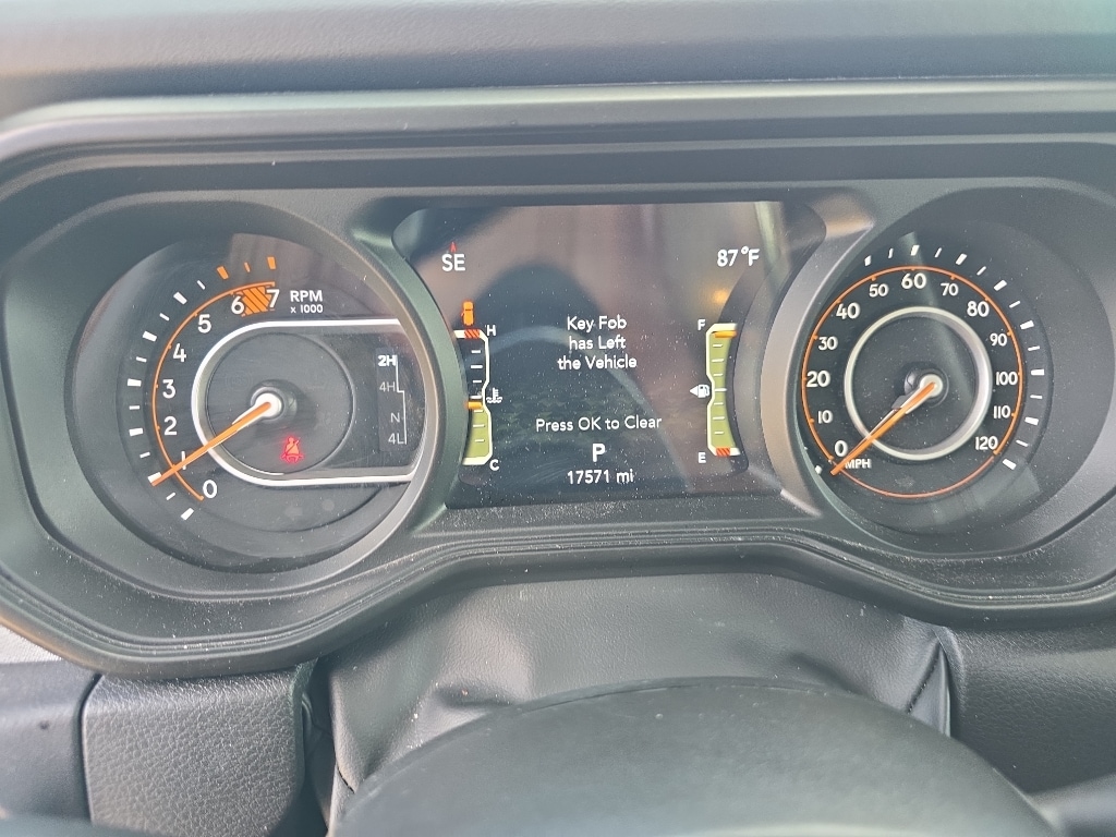 2025 Jeep Wrangler 4-Door Sahara - Photo 21